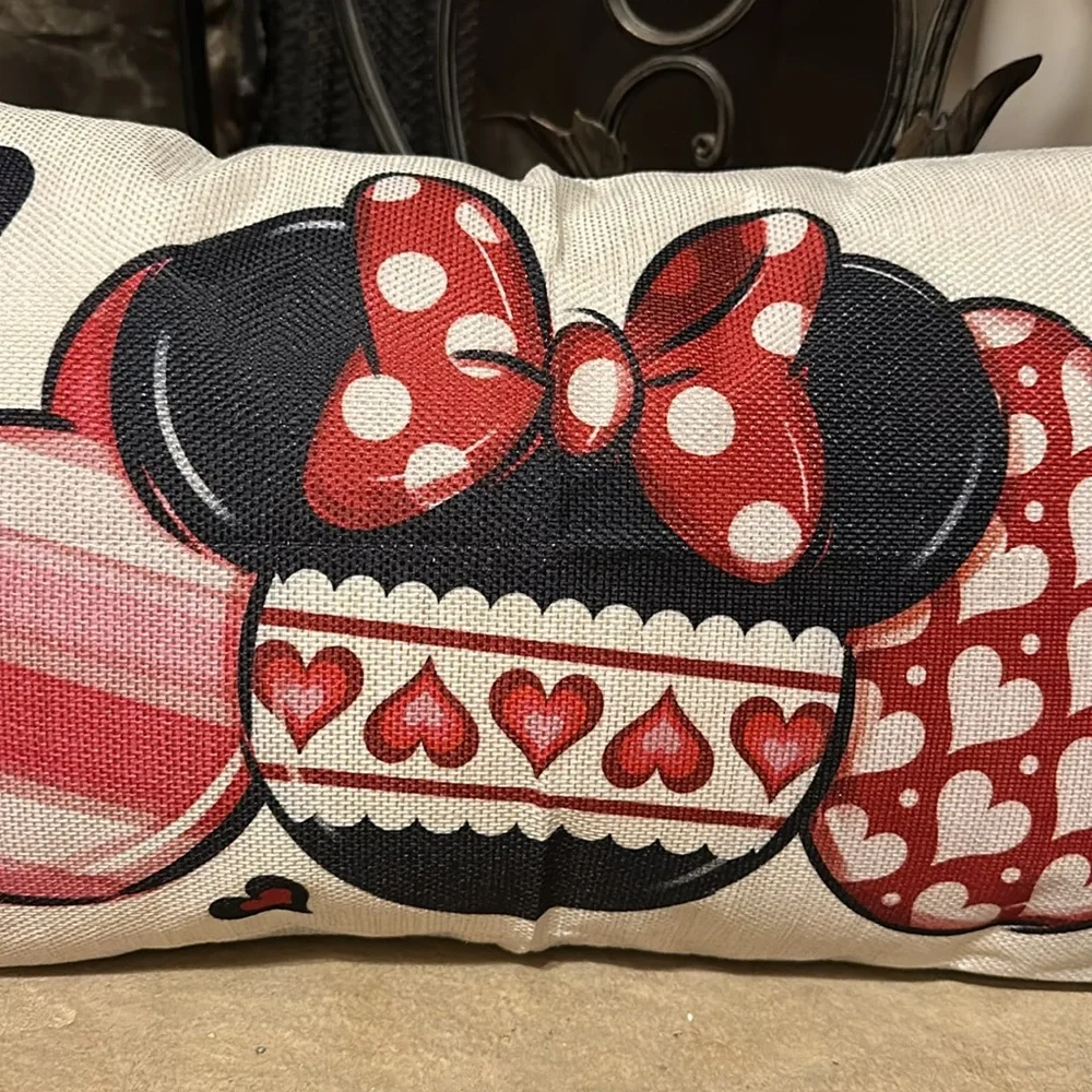 New Valentines Day Disney Mickey and Minnie Mouse Linen Lumbar Pillowcase
